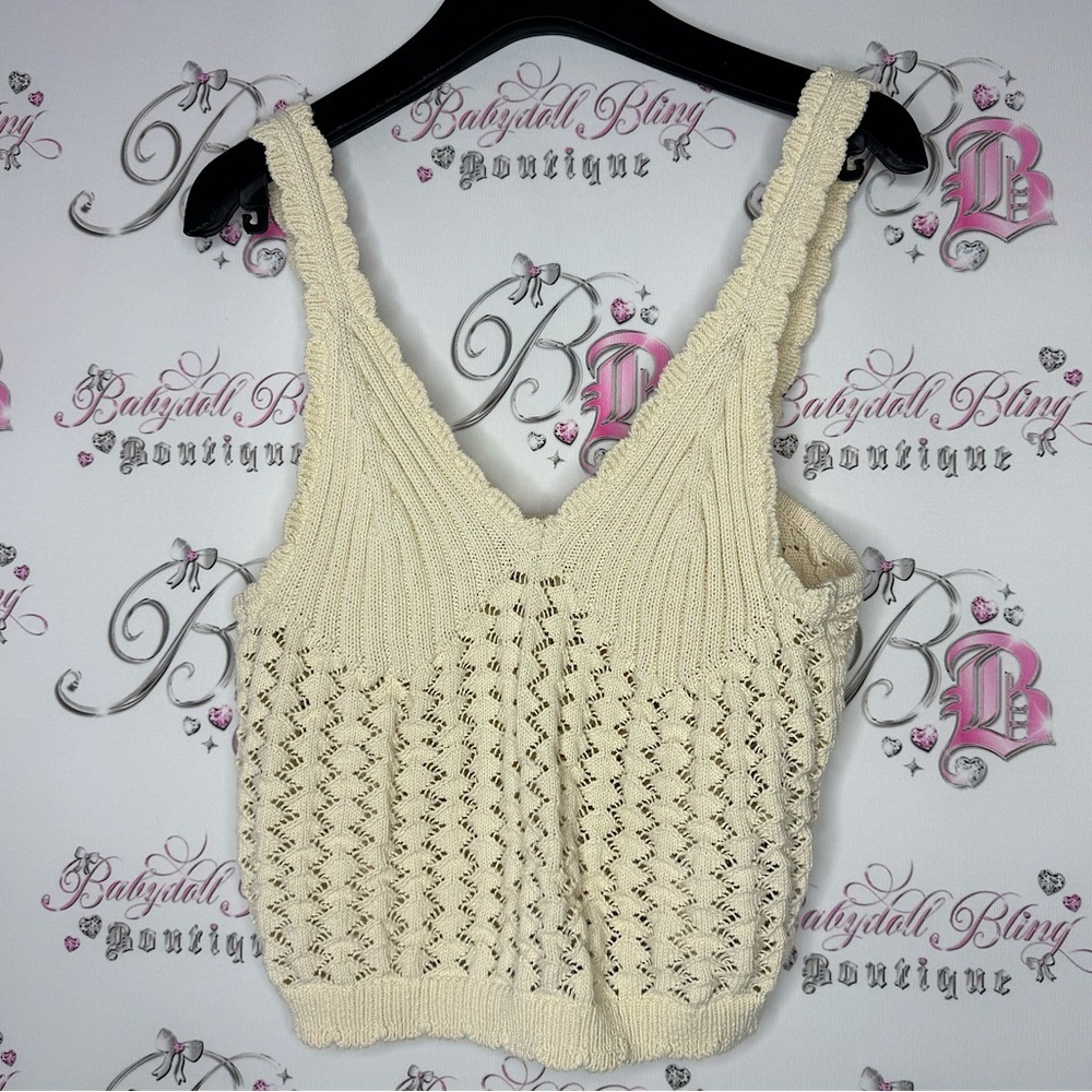 H&M tank top crochet knit seashell beach vibes boho cream white luxe stretchy